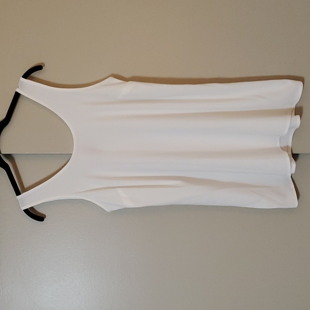 Spanx Perfect Length Chiffon Sleeveless Tank Top Size Medium